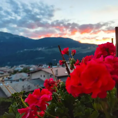 The Yellow House Bormio
