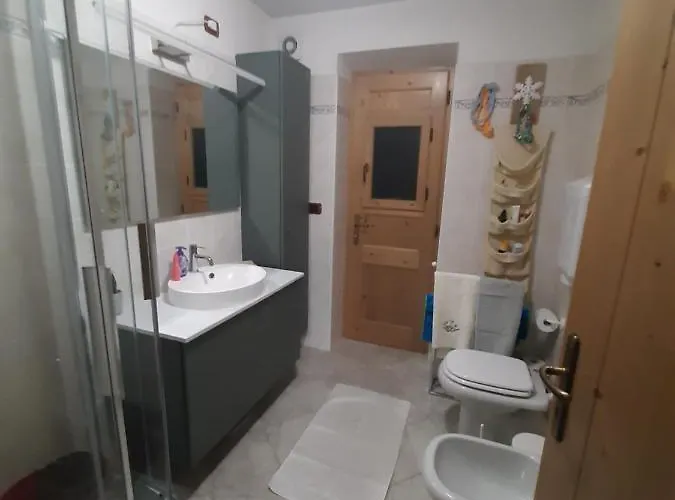 Apartment The Yellow House Bormio