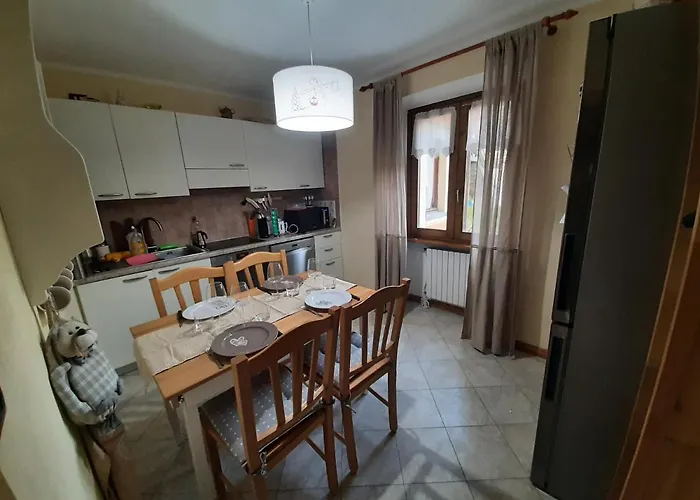 Apartment The Yellow House *