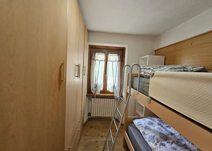 Apartment The Yellow House *