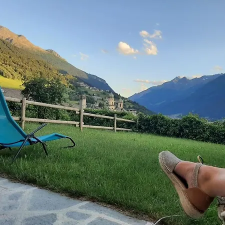 Apartment The Yellow House Bormio