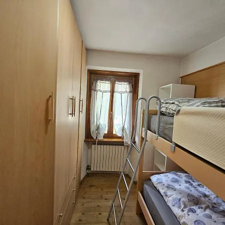 Apartment The Yellow House *